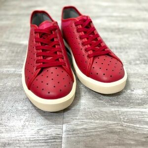 NWOT Native Shoes! Size 7, Burgundy, RARE Native kicks!